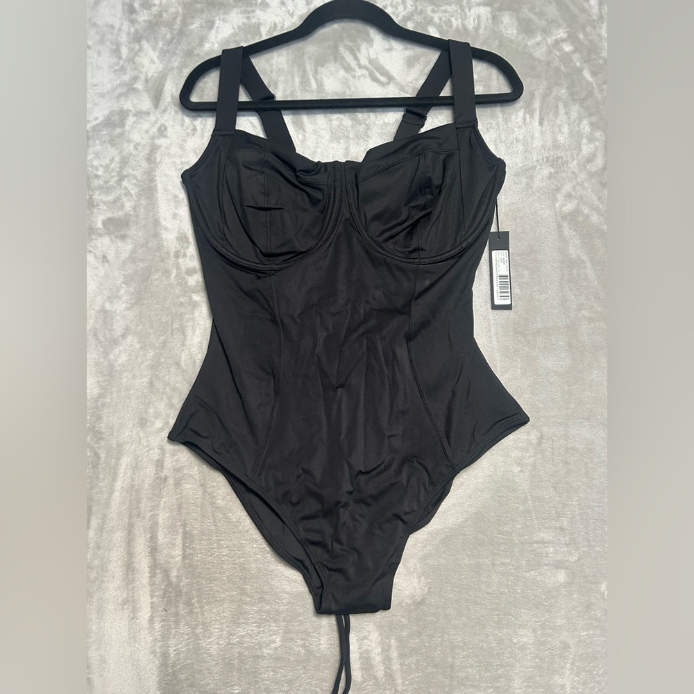 TA3 Lifty One Piece Swimsuit Black Women’s XL Reg/Long F/G
